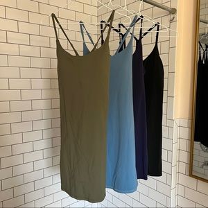 (4) HALARA DRESSES SIZE MEDIUM